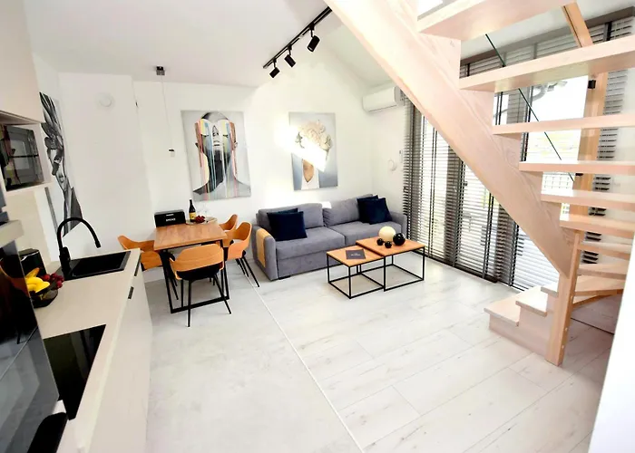 Apartment Blanca *
