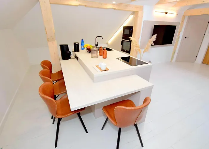 Apartment Blanca *
